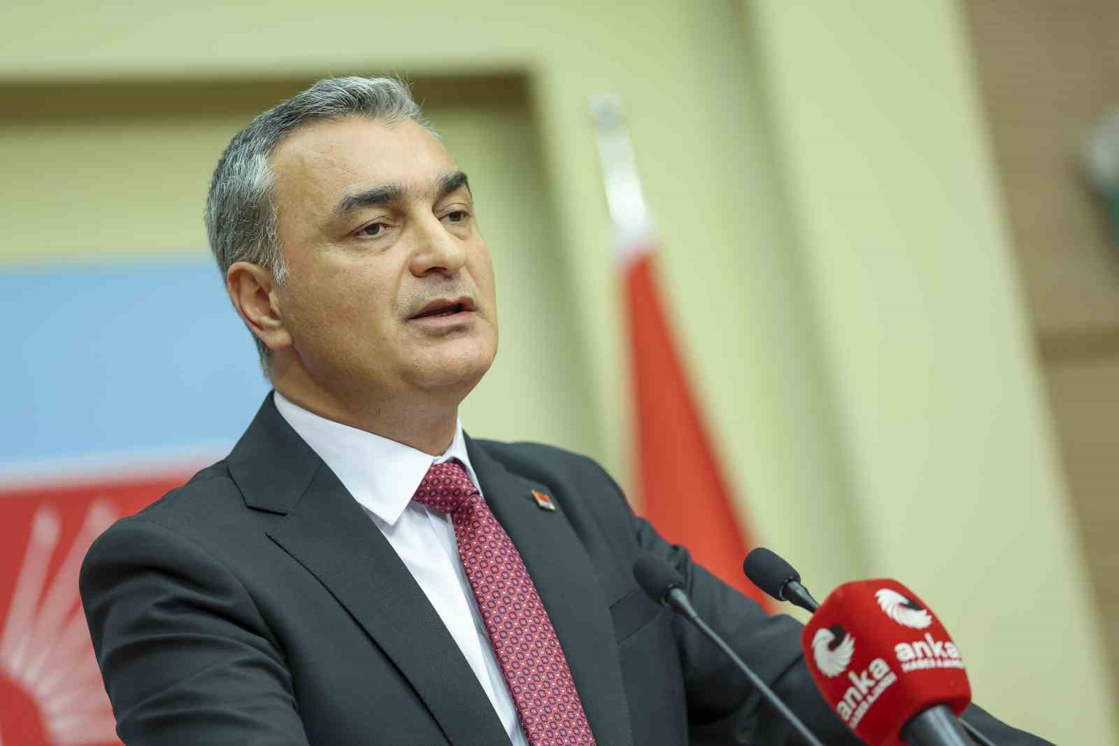 chp-parti-sozcusu-sari-8-ilimizde-il-baskanimiz-yonetimleriyle-ve-disiplin-kurullariyla-beraber-gorevden-alinmistir