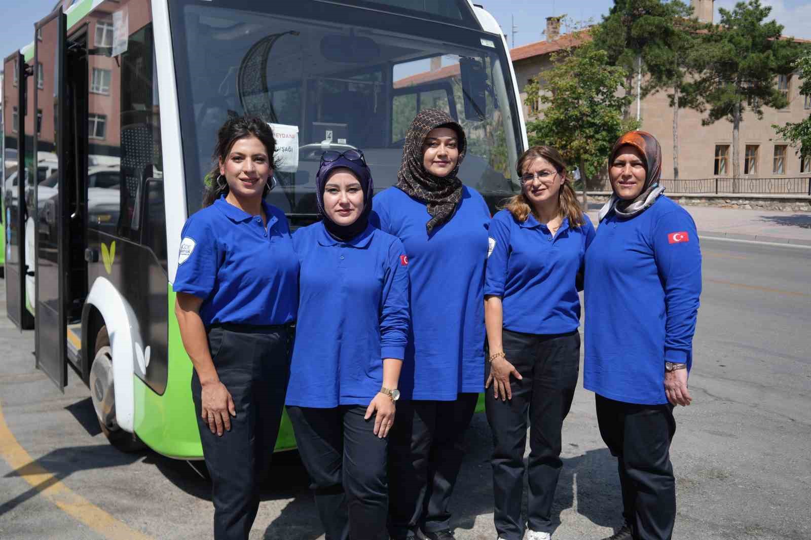 nigde-de-ucretsiz-elektrikli-otobusler-kadin-soforlere-emanet