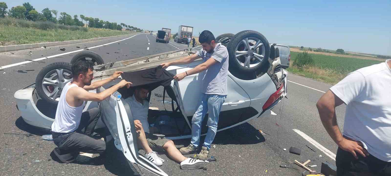 tekirdag-da-trafik-kazasi-3-yarali