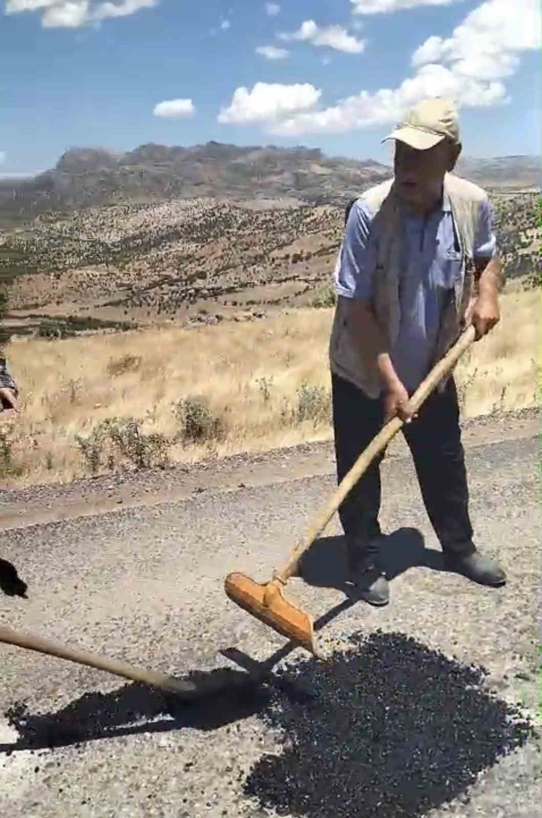 cermik-te-mahalle-yolu-muhtar-ve-vatandaslar-tarafindan-onarildi