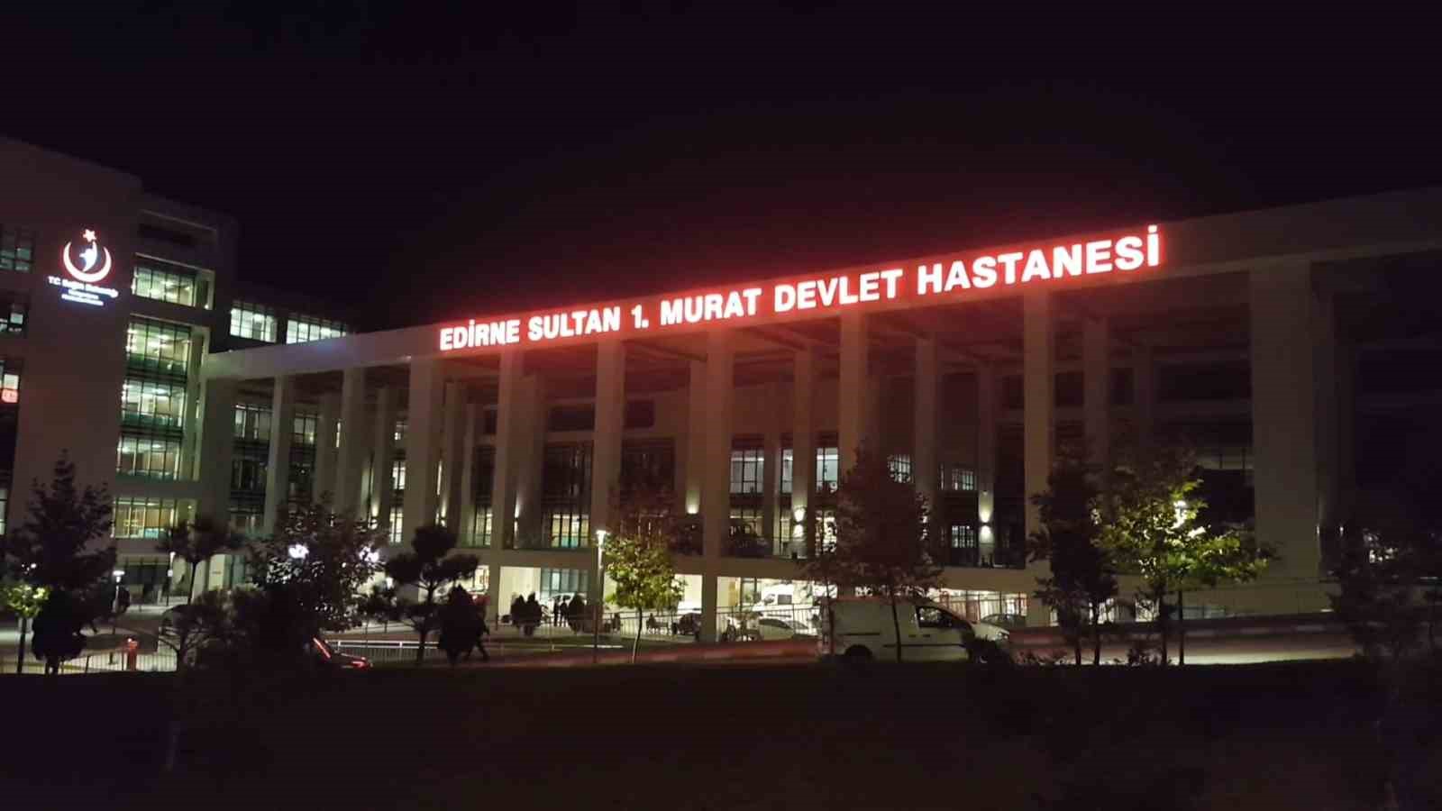 ipsala-da-ahira-yildirim-dustu-3-buyukbas-hayvan-telef-oldu-ciftlik-sahibi-yaralandi