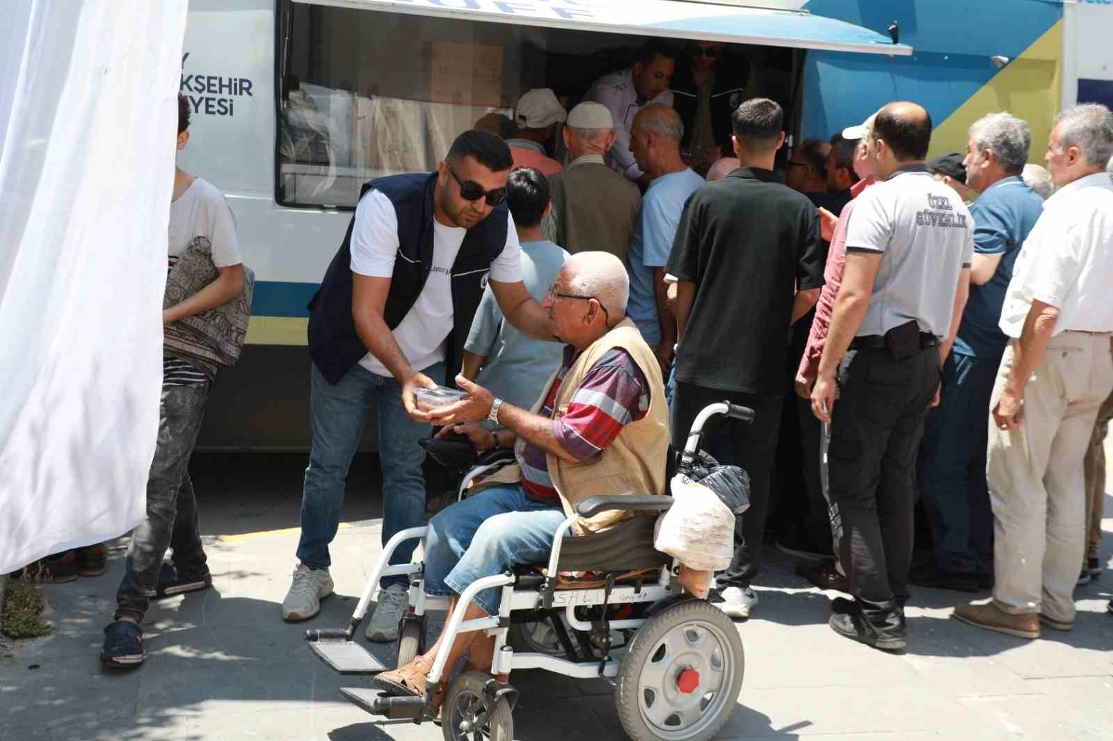 hbb-den-muharrem-ayi-nda-5-bin-kisilik-asure-ikrami