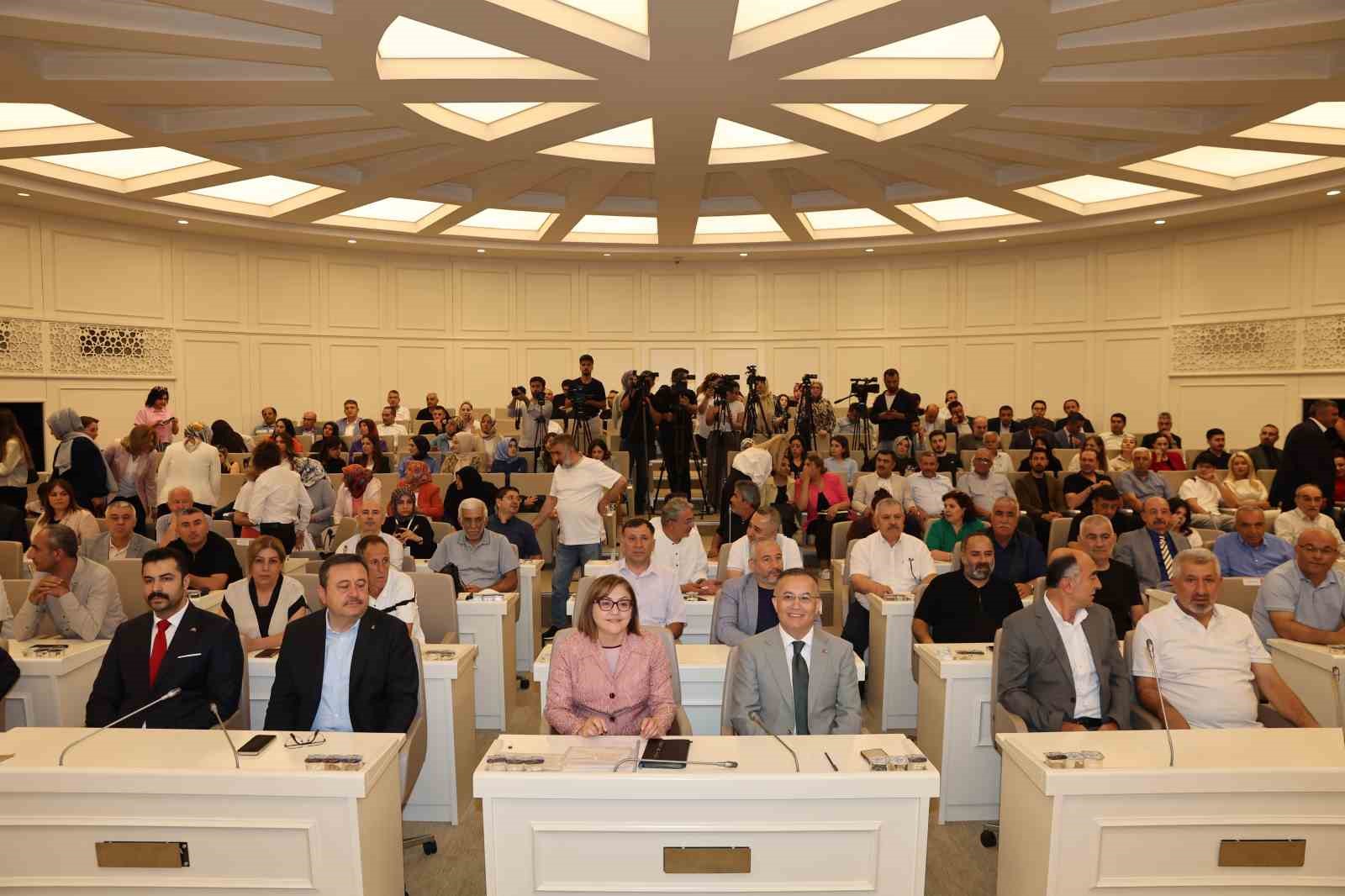 gaziantep-buyuksehir-kent-yasamina-yeni-soluk-getiriyor