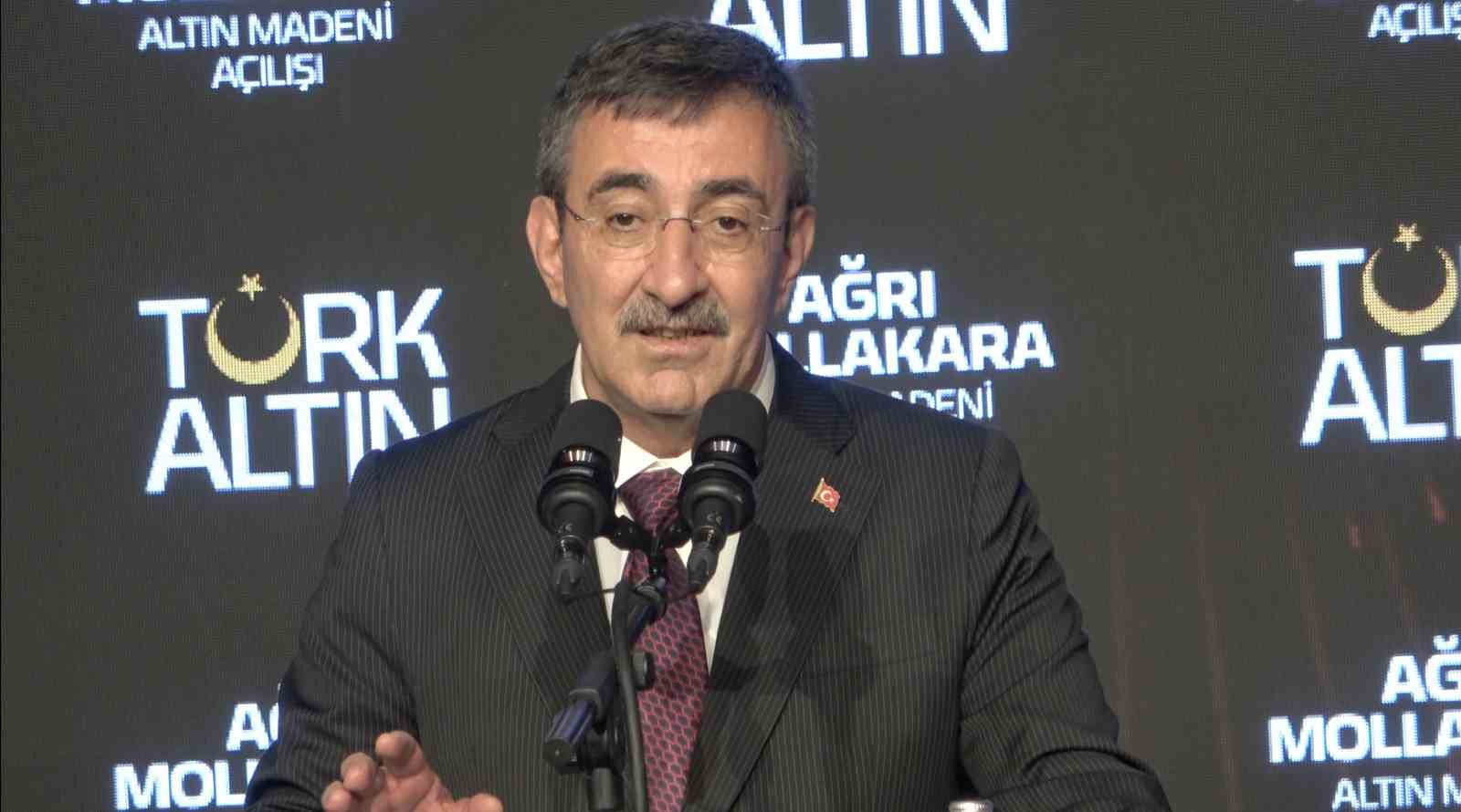 cumhurbaskani-yardimcisi-cevdet-yilmaz-agri-mollakara-da-5-yilda-17-tona-yakin-altin-uretilecek