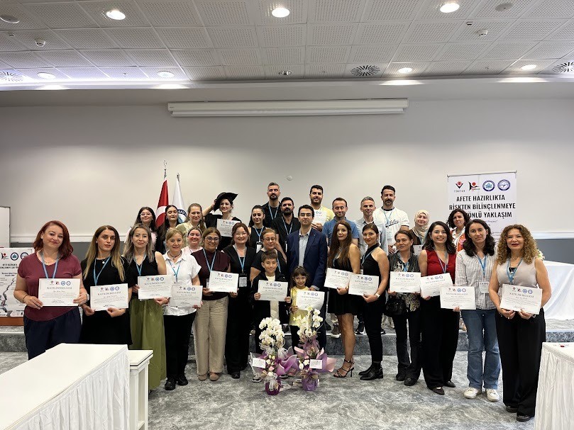 esogu-den-afete-hazirlikta-buyuk-adim-15-ilden-26-ogretmen-egitimini-tamamladi