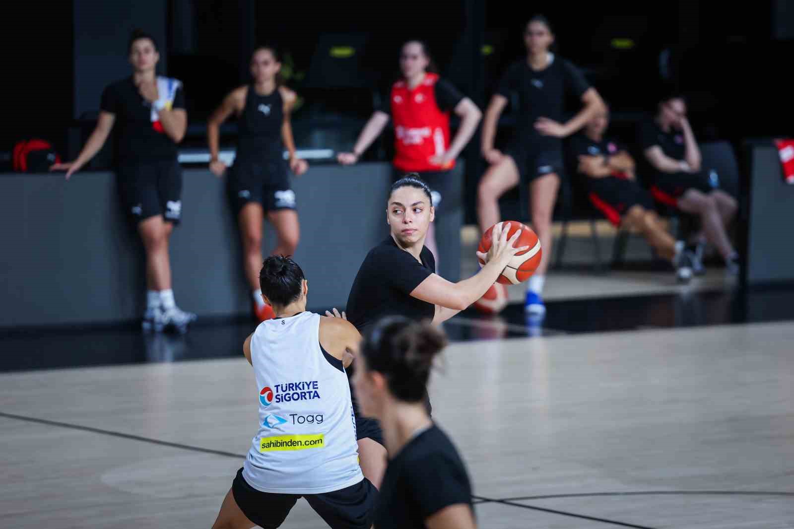 fiba-2026-kadinlar-basketbol-dunya-kupasi-nda-mucadele-edecek-a-milli-kadin-takimi-hazirliklarini-surduruyor