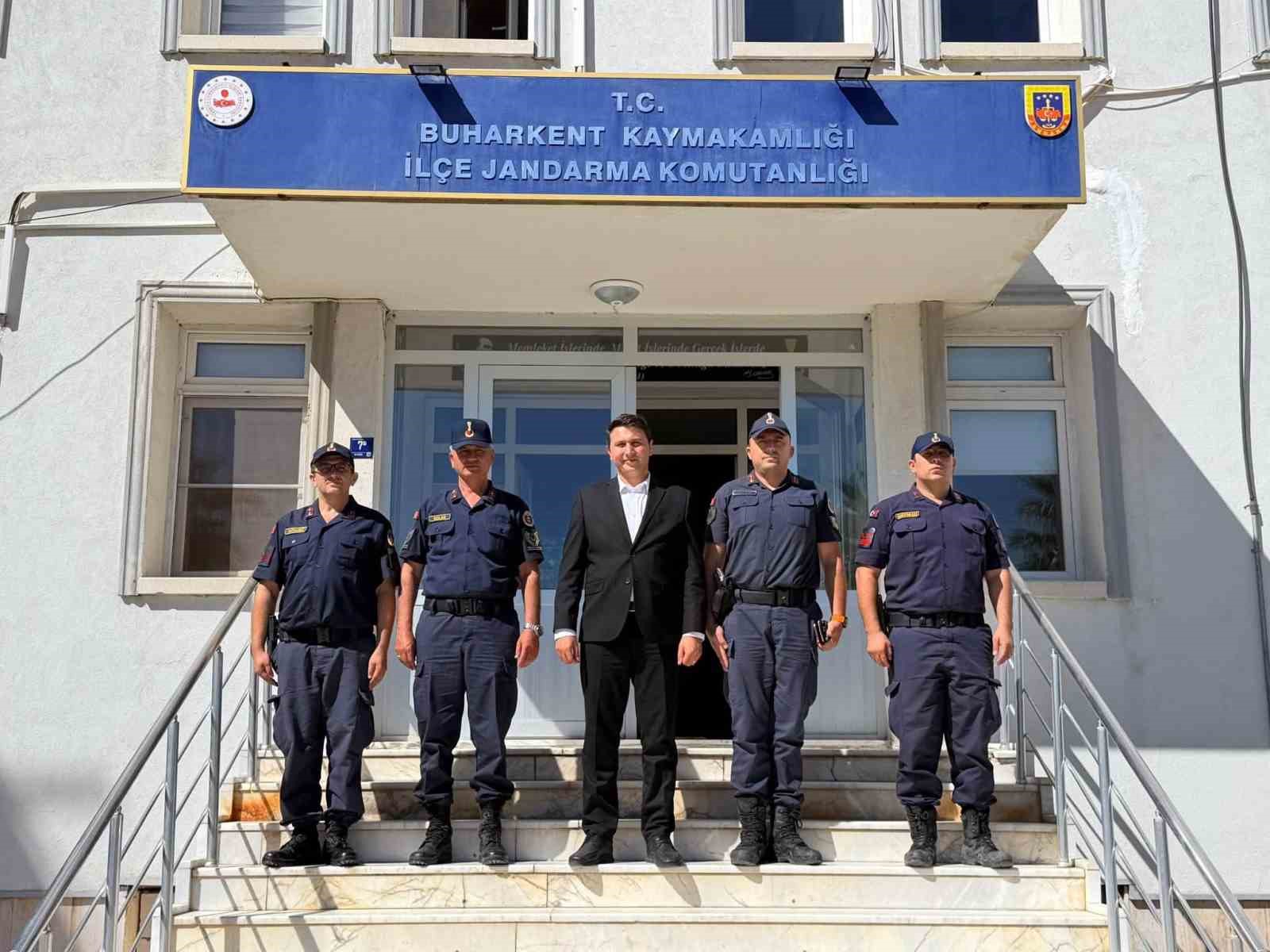buharkent-kaymakami-haydaroglu-ilce-jandarma-komutanligindan-brifing-aldi