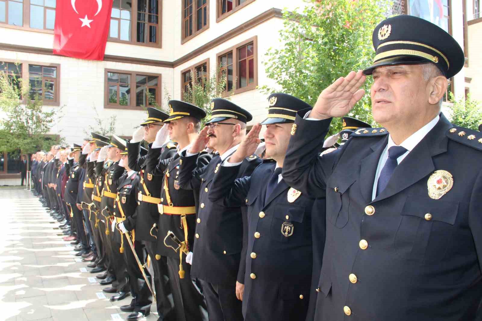 bingol-de-30-agustos-zafer-bayrami