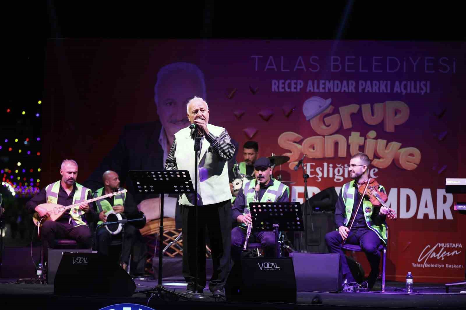 talas-ta-vefa-parka-turkuler-meydana-tasti