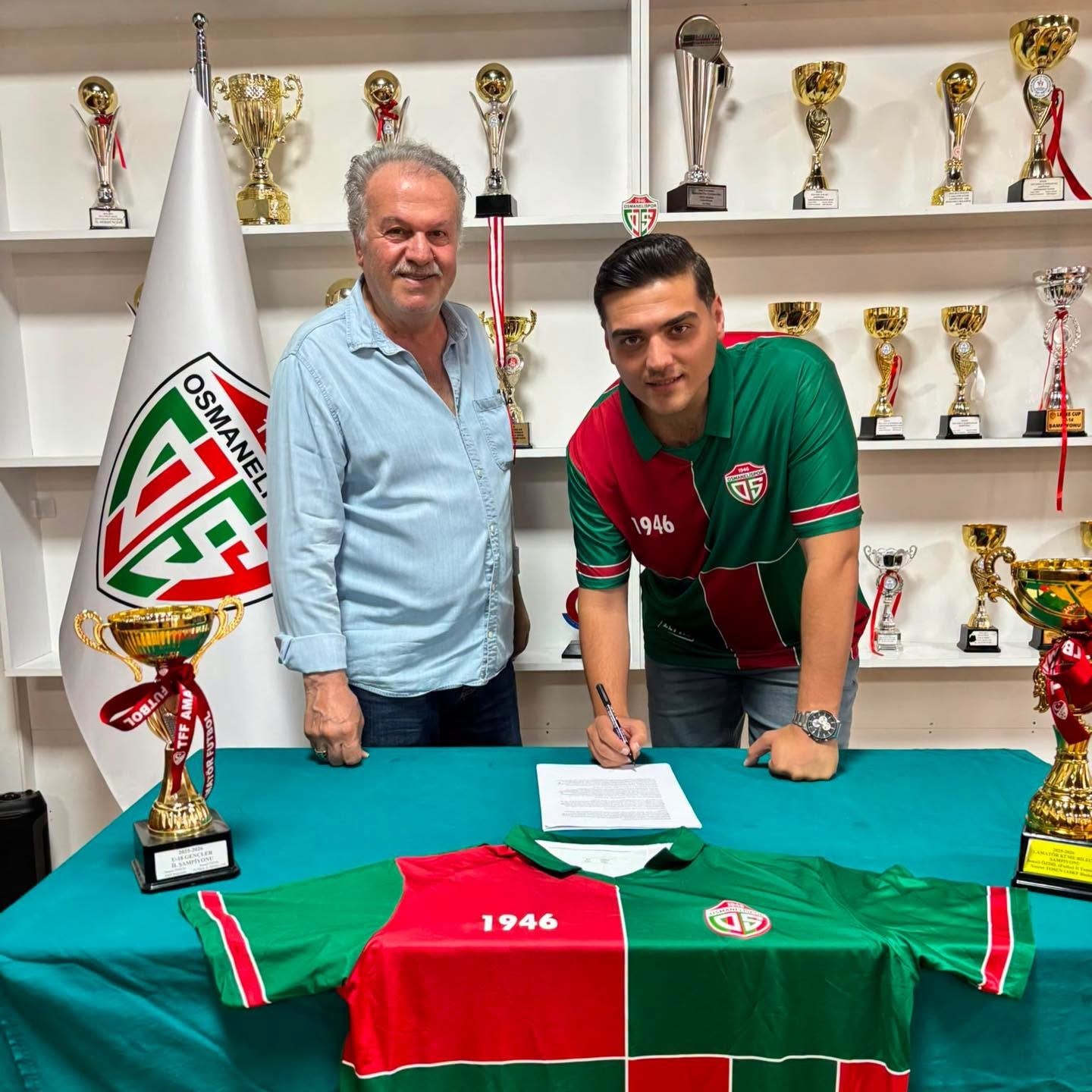 tecrubeli-kaptan-mete-aktemur-yeniden-osmanelispor-da