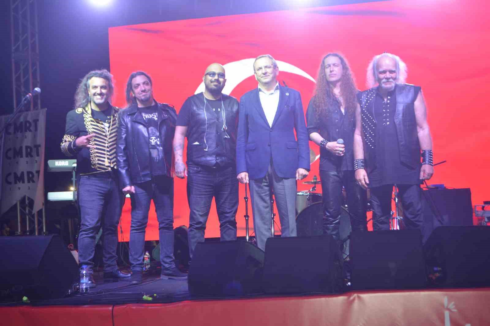 kurtalan-ekspres-ayvalik-gastrofest-te-nostalji-ruzgari-estirdi