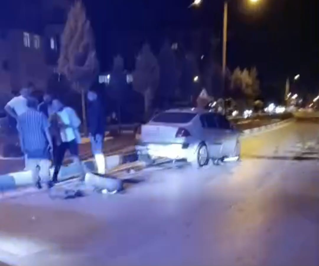 yozgat-ta-kamyonet-ile-otomobil-carpisti-5-yarali