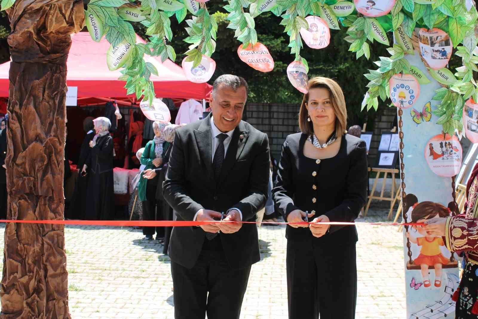 altintas-ta-hayat-boyu-ogrenme-haftasi-etkinlikleri-duzenlendi