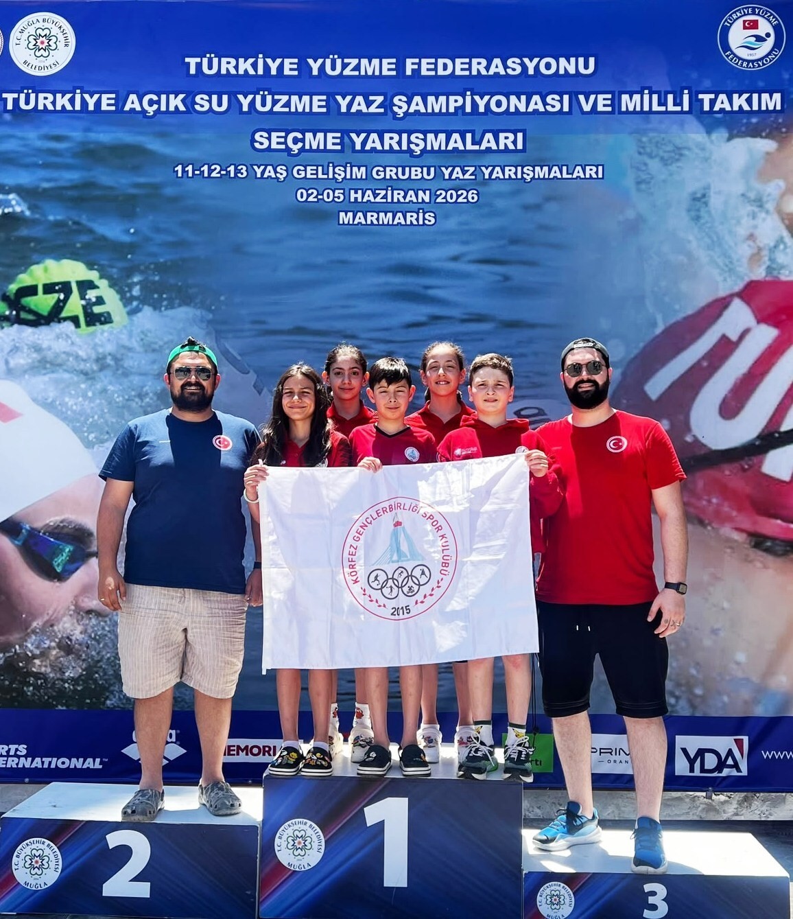 korfezli-yuzuculerden-milli-takim-basarisi