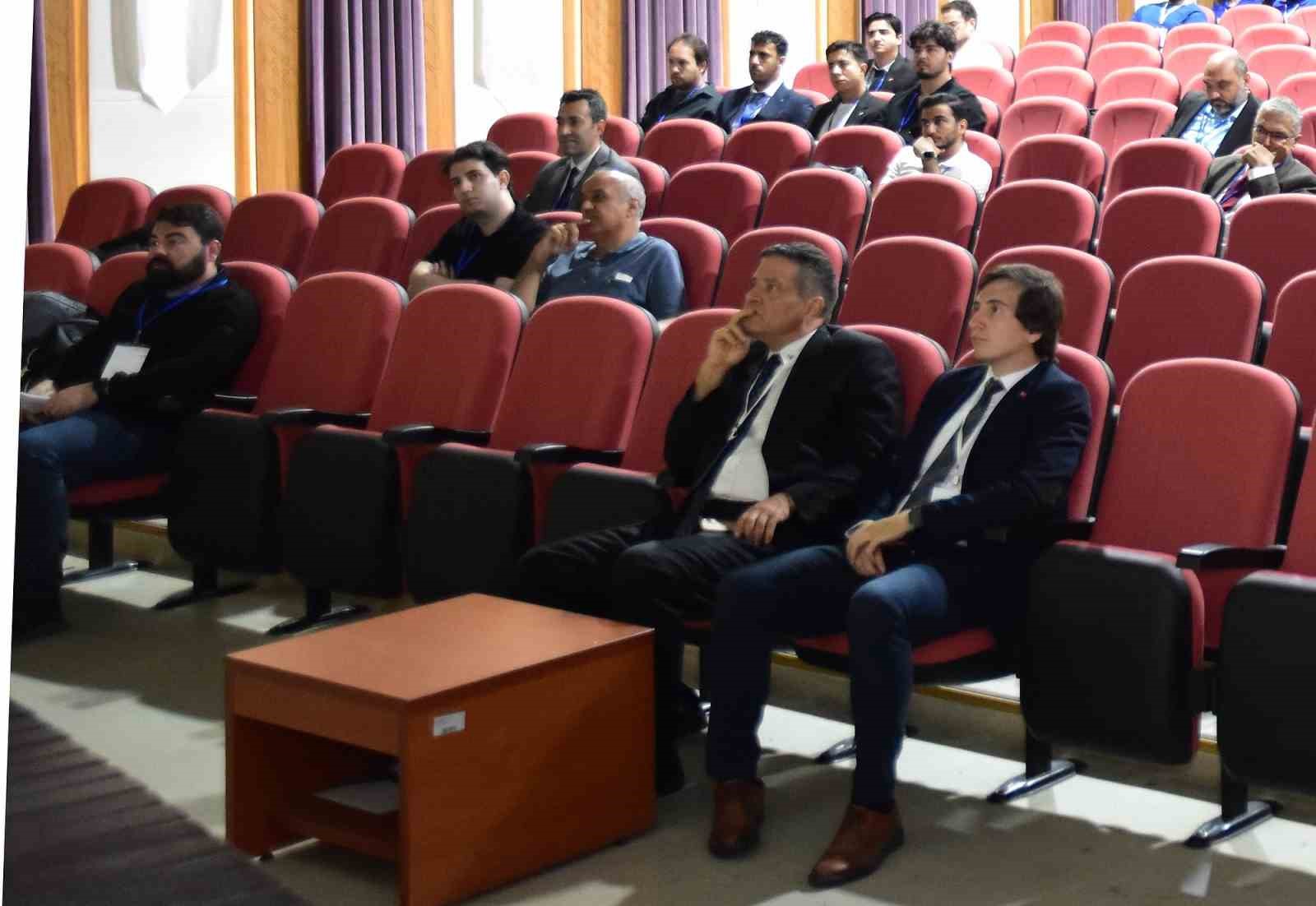 11-ulusal-havacilik-ve-uzay-konferansi-esogu-de-basladi
