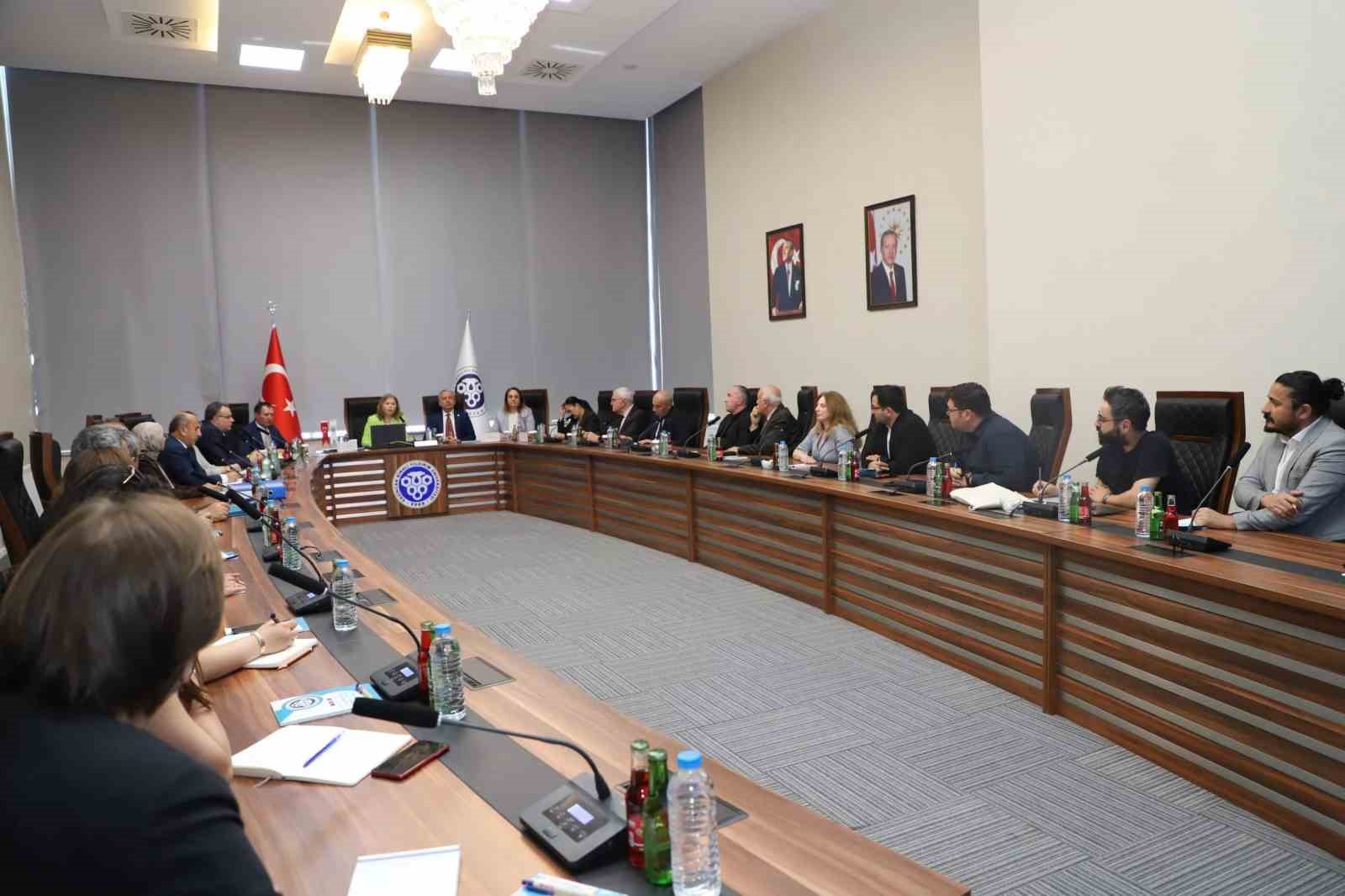 ebyu-de-yokak-kurumsal-akreditasyon-ara-degerlendirme-saha-ziyareti-tamamlandi