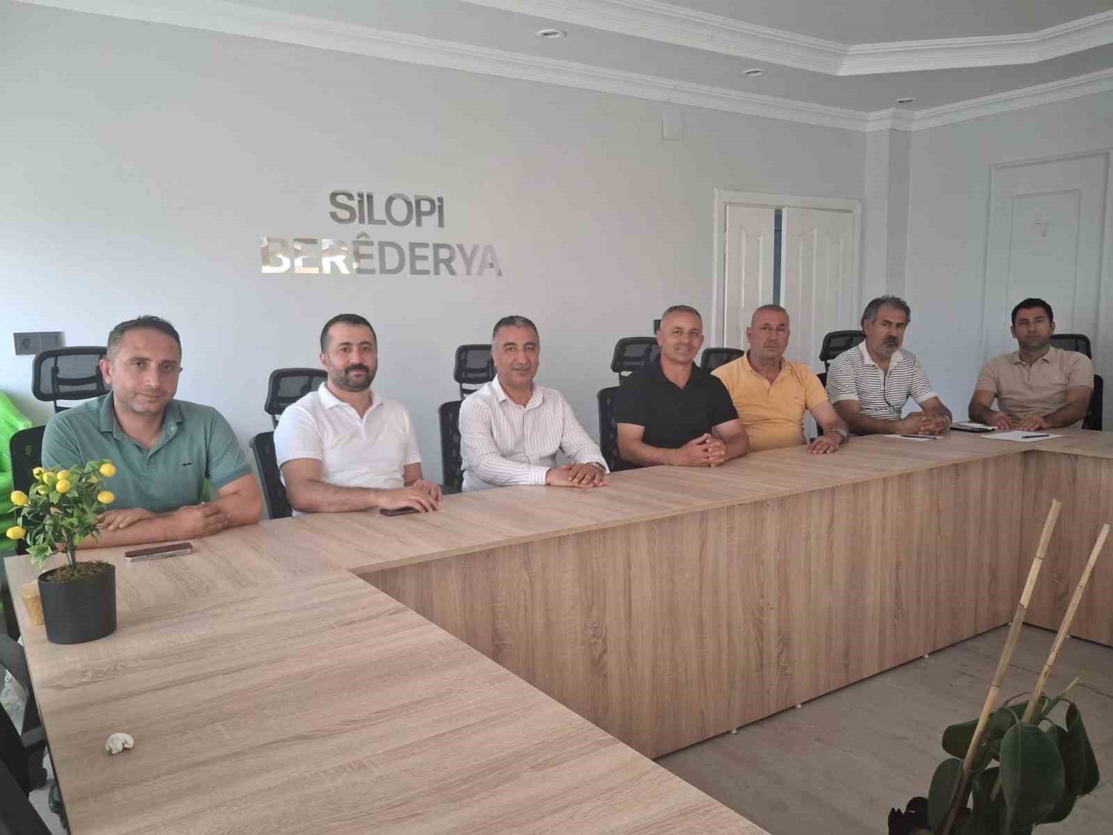 saglik-sen-den-silopi-de-saglik-zirvesi-saglikta-istikrar-ve-yerel-yonetim-sart
