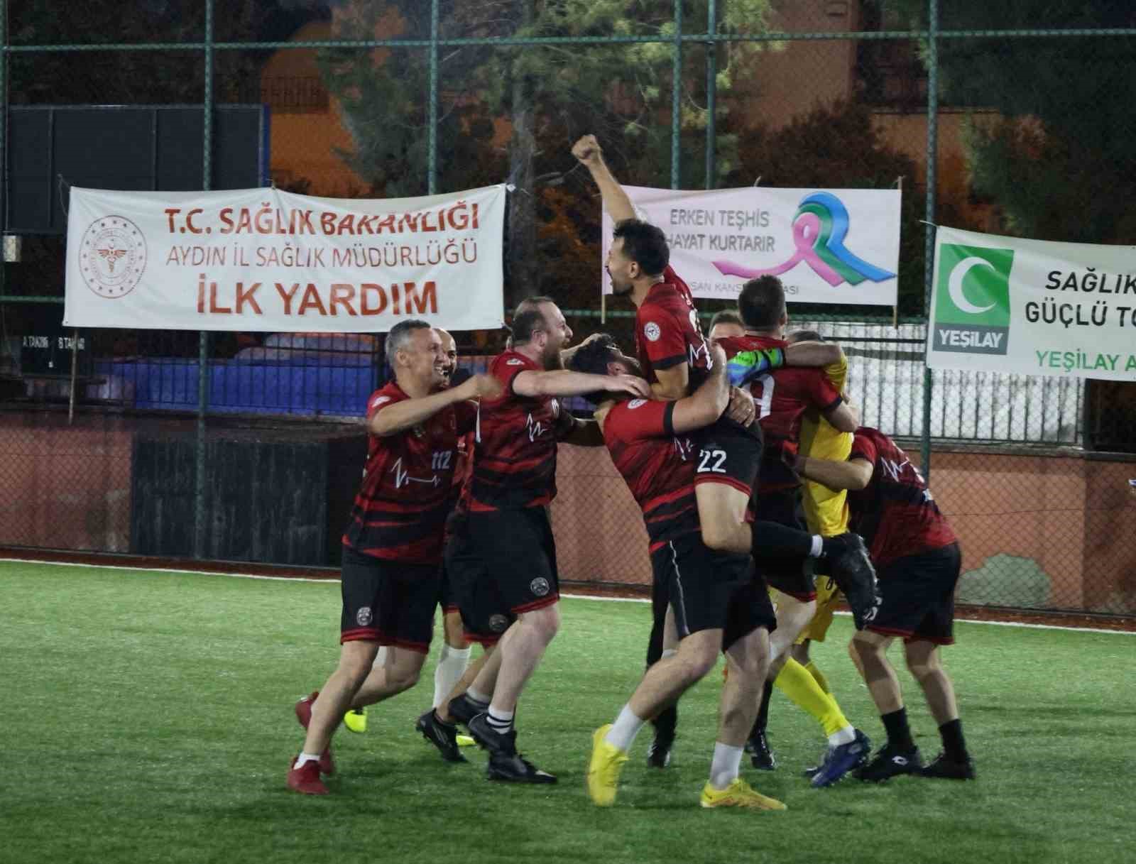 aydin-da-saglik-calisanlarinin-futbol-heyecani-sona-erdi