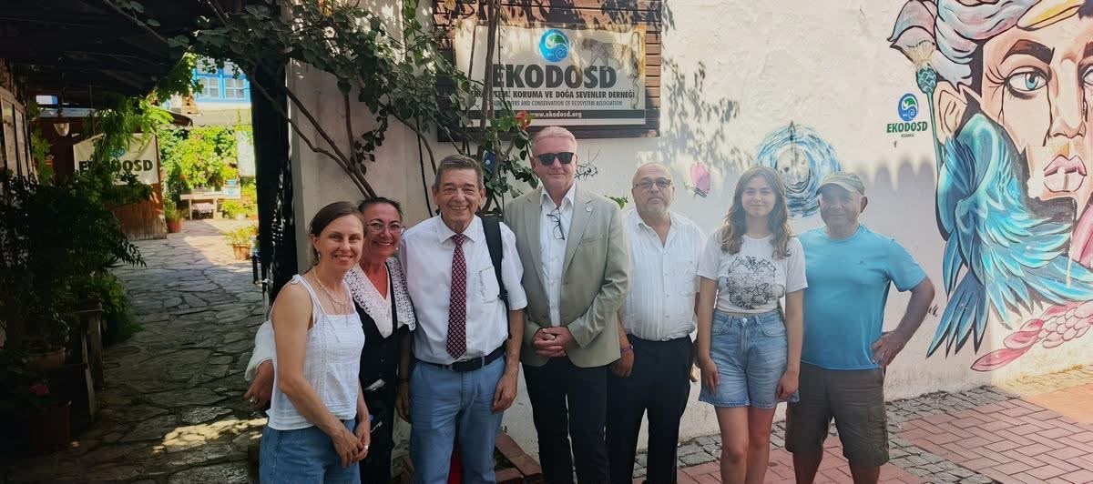 kusadasi-nin-kardes-sehri-marl-heyeti-ekodosd-a-tam-not