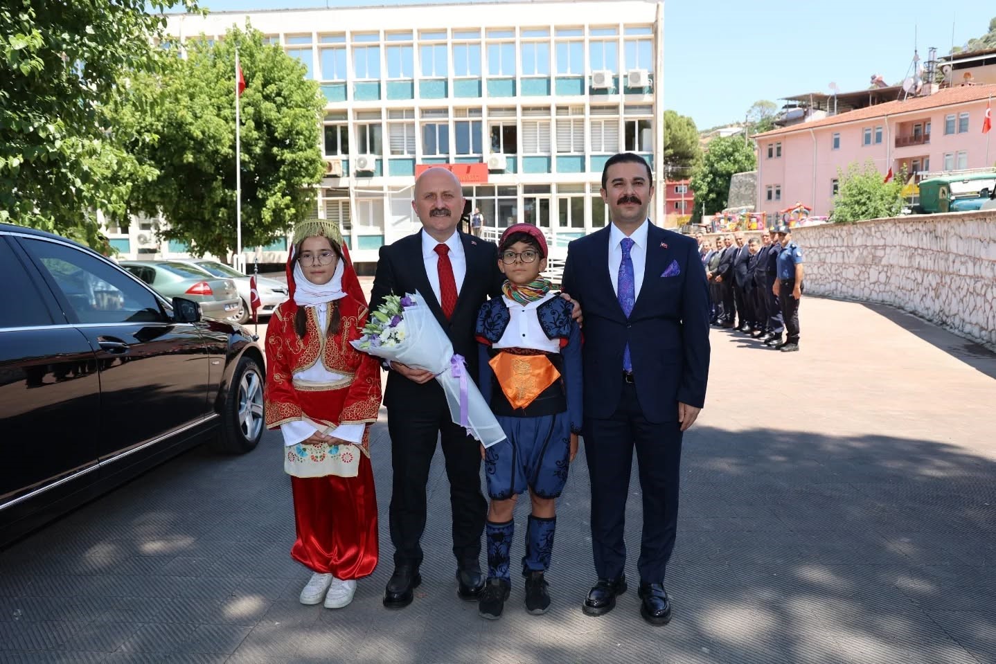 vali-varol-dan-kocarli-da-yogun-mesai
