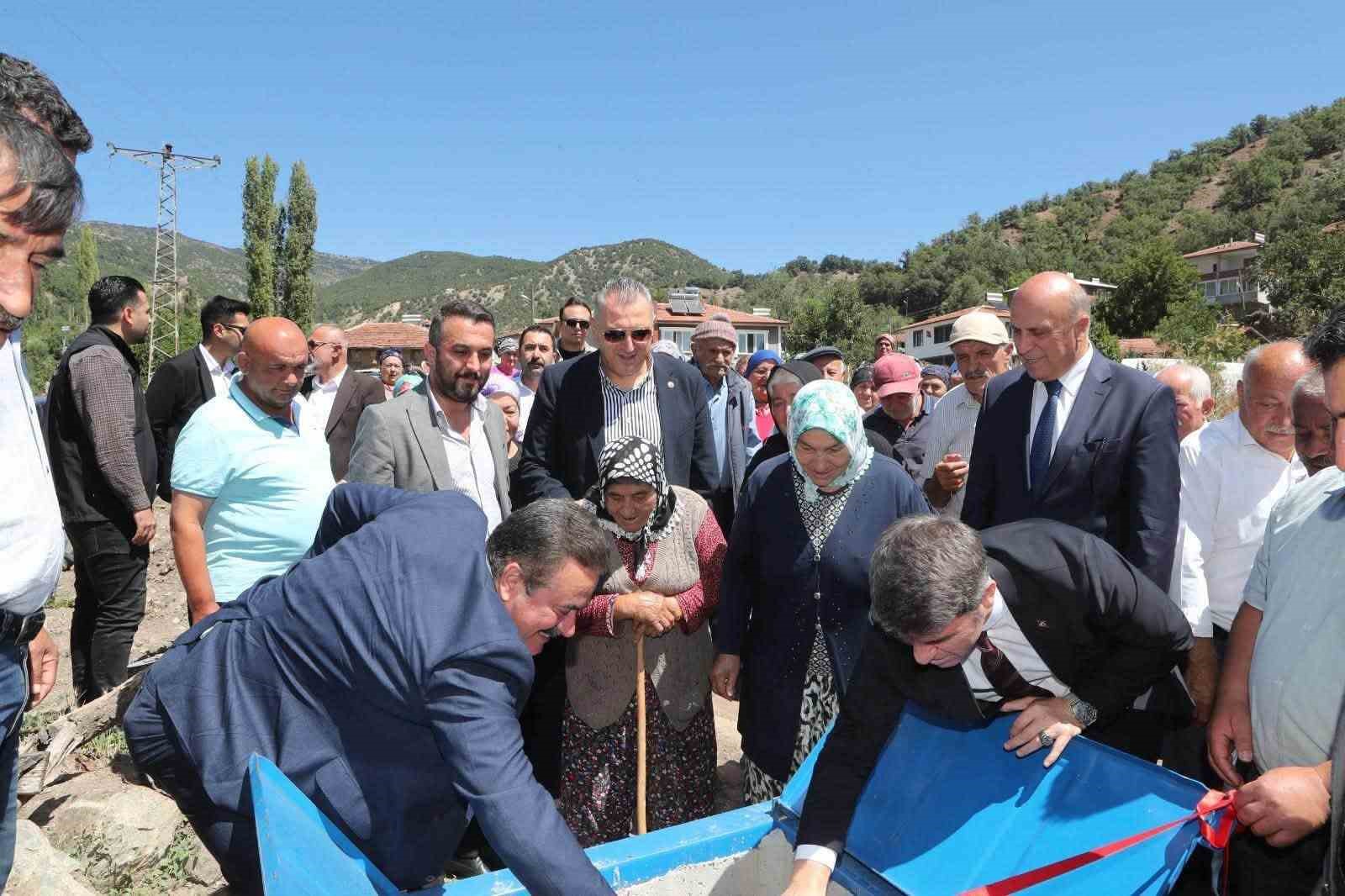 umuk-koyunde-bin-dekarlik-arazi-basincli-sulamaya-kavustu