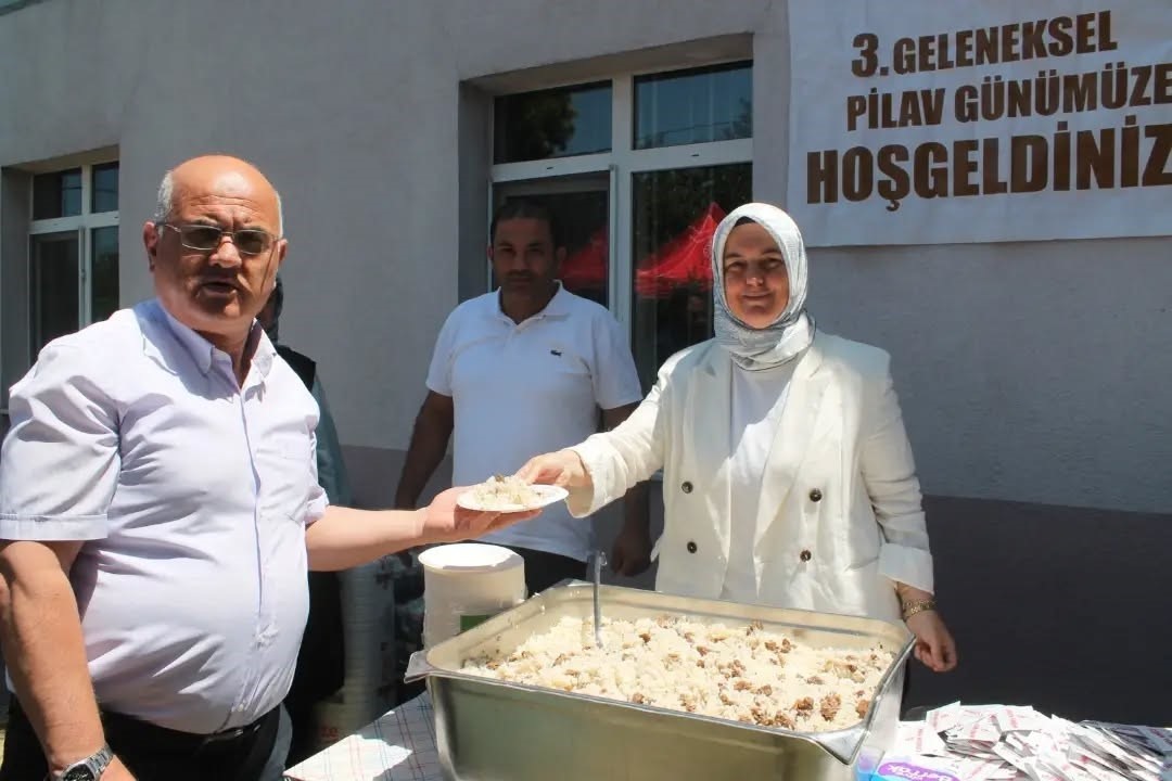 tarim-ve-orman-mudurlugunde-pilav-gunu