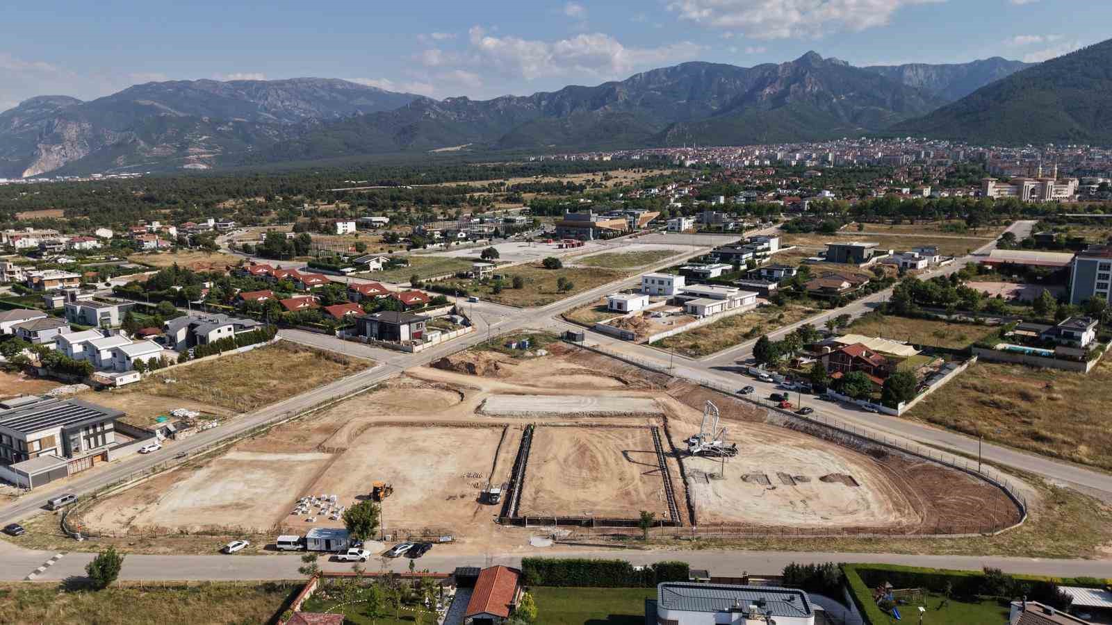 merkezefendi-ye-dev-genclik-parki-spor-kompleksi-geliyor