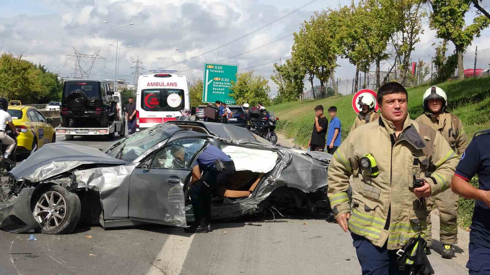 samandira-baglanti-yolunda-bmw-takla-atti-1-agir-yarali