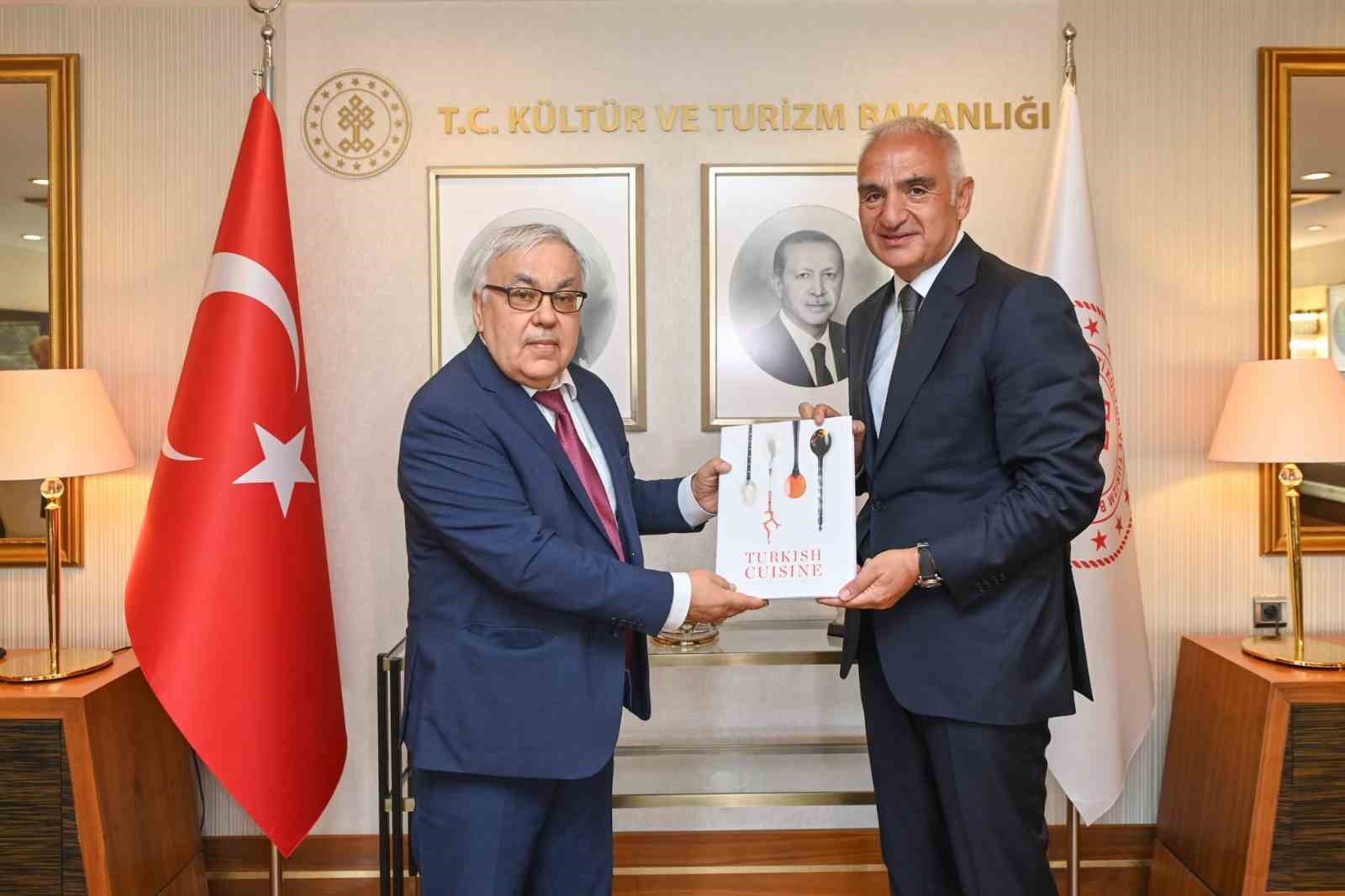 bakan-ersoy-rusya-nin-yeni-buyukelcisini-agirladi