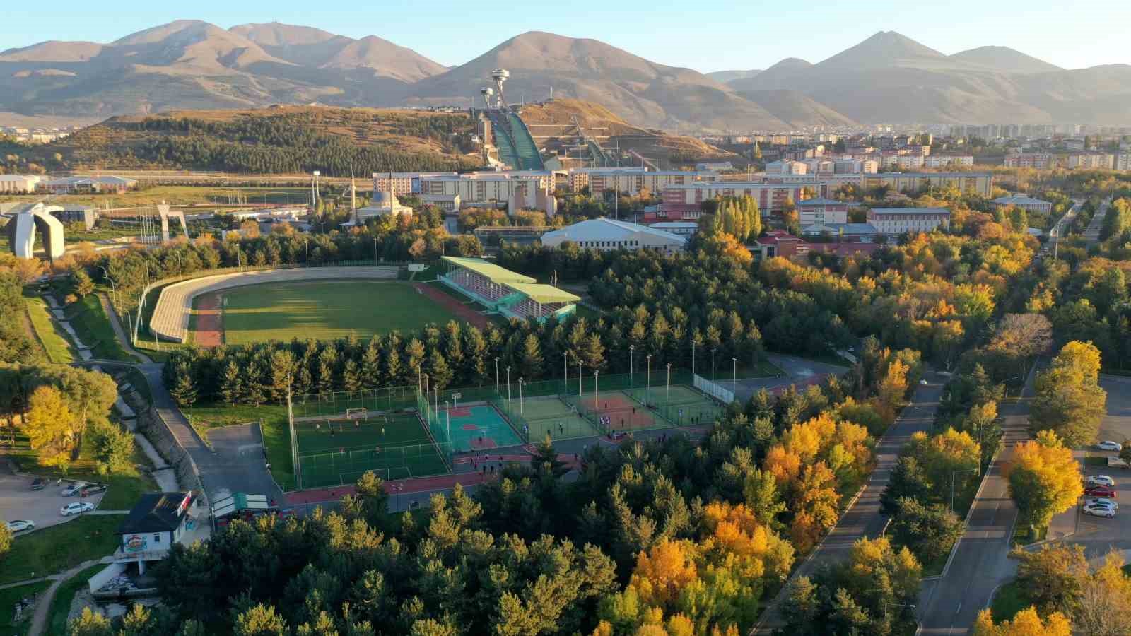 ataturk-universitesinden-urap-listelerinde-onemli-yukselis-turkiye-nin-ilk-8-universitesi-arasinda