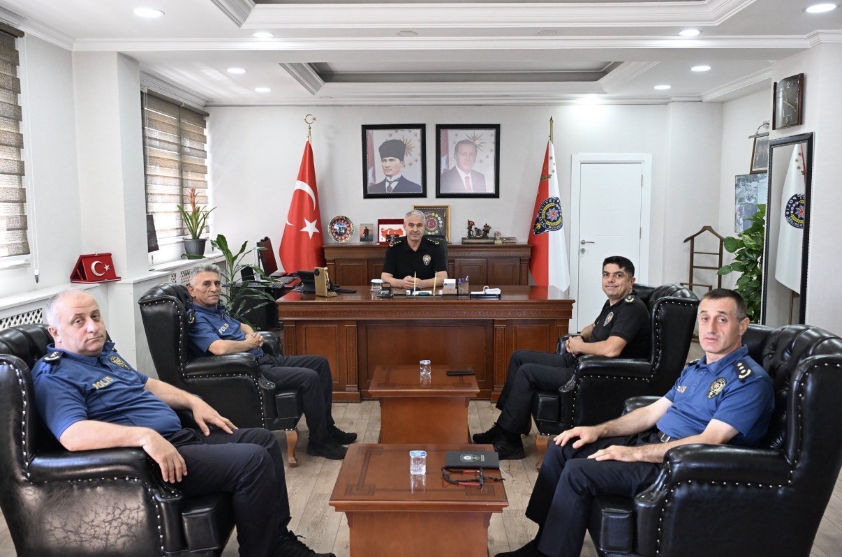 duzce-emniyetinde-6-isim-1-sinif-emniyet-muduru-oldu