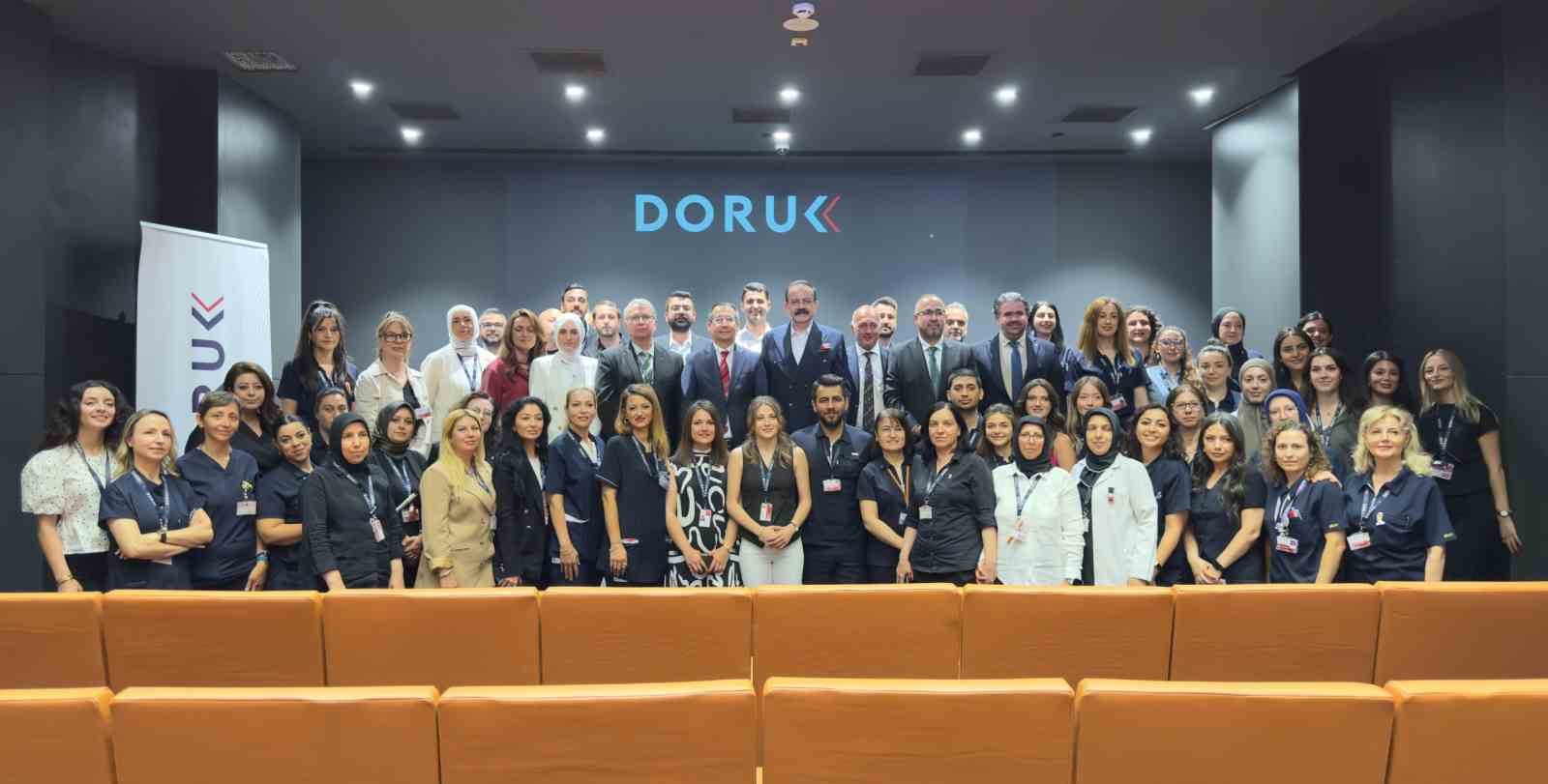 bursa-da-ilk-doruk-nilufer-hastanesi-tuska-saglikta-akreditasyon-belgesi-aldi