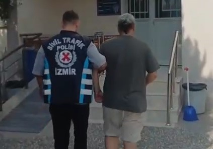 motosikletliyi-darbeden-trafik-magandasi-yakalandi-ceza-yagdi