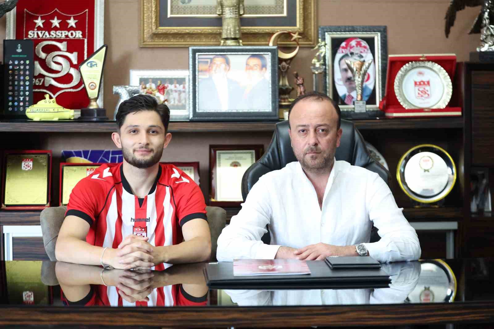 sivasspor-da-4-imza-birden