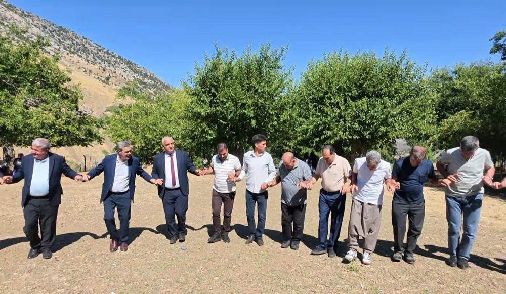 bingol-de-asirlik-gelenek-binlerce-kisiyi-bir-araya-getirdi
