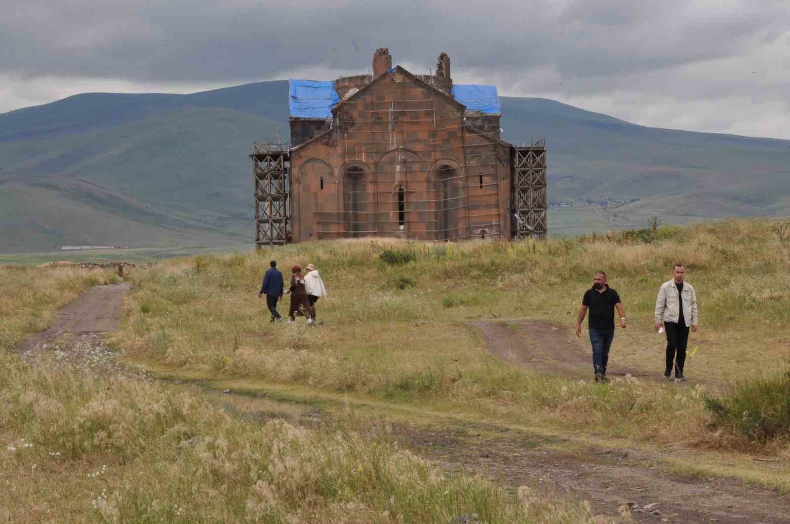kars-taki-tarihi-ani-oren-yeri-ziyaretcilerini-agirliyor