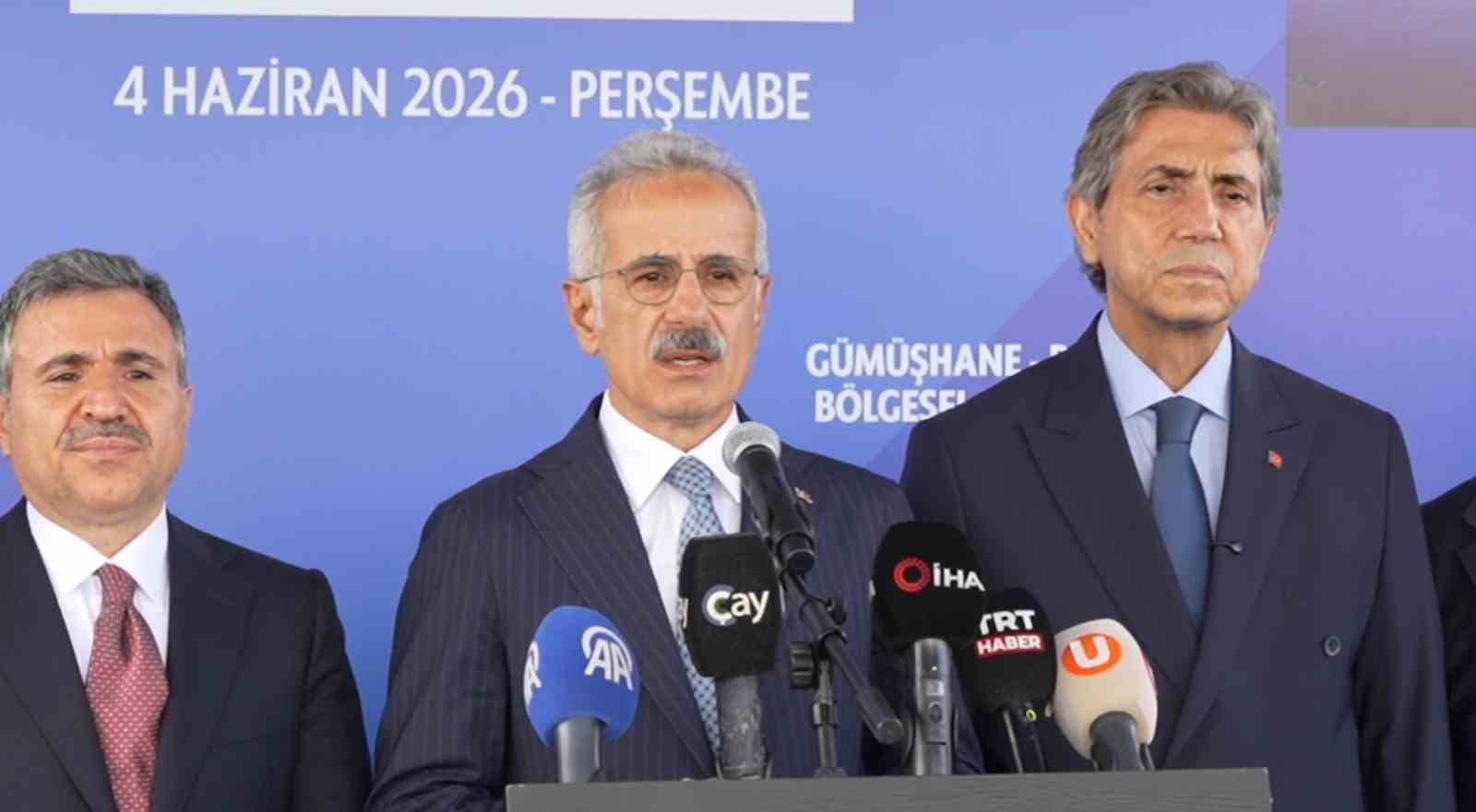 bakan-uraloglu-bayburt-gumushane-havalimani-calismalarini-yerinde-inceledi