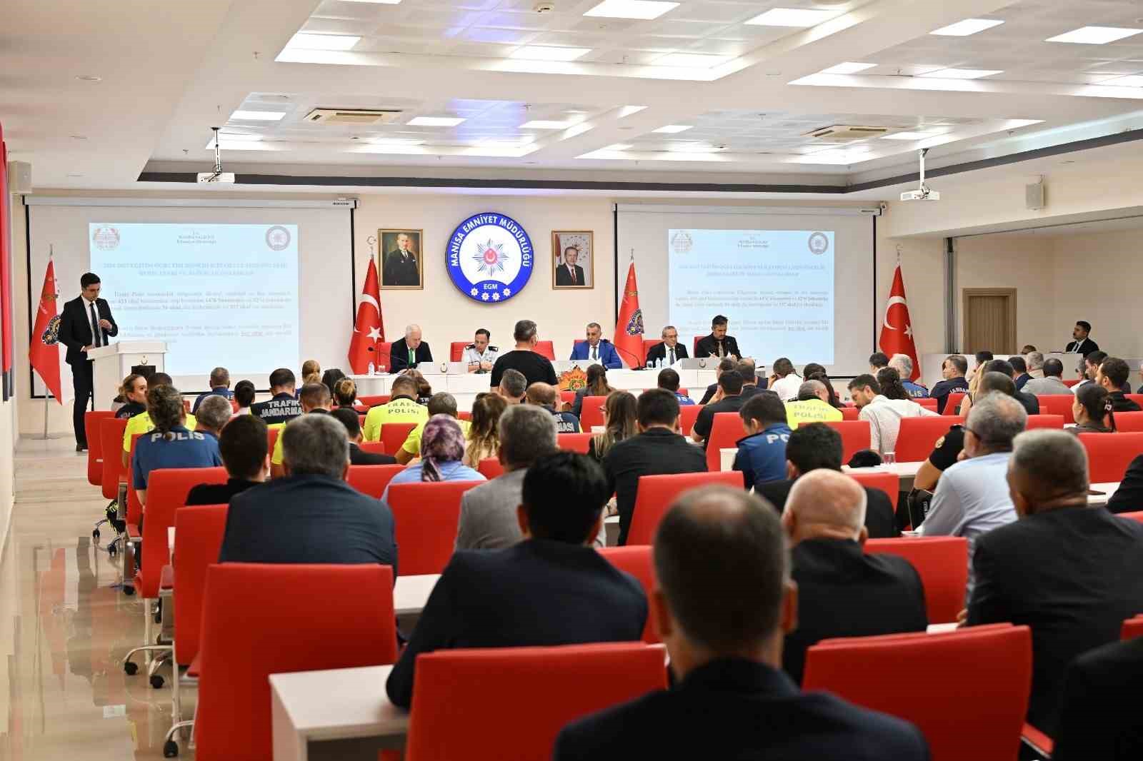 manisa-da-guvenli-egitim-icin-alinacak-tedbirler-degerlendirildi
