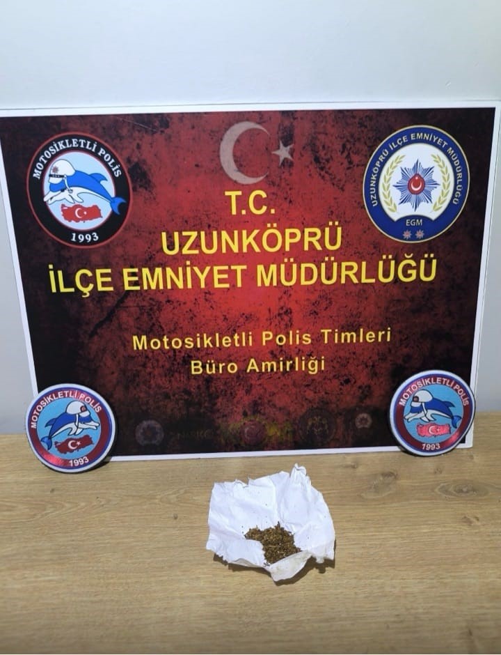 uzunkopru-de-yunus-timlerinden-uyusturucu-operasyonu-2-supheli-hakkinda-islem-baslatildi