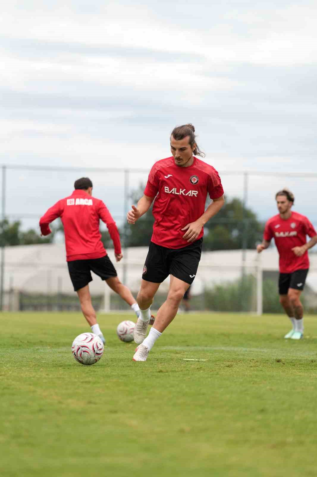 corum-fk-antalya-da-hazirliklarini-surdurdu