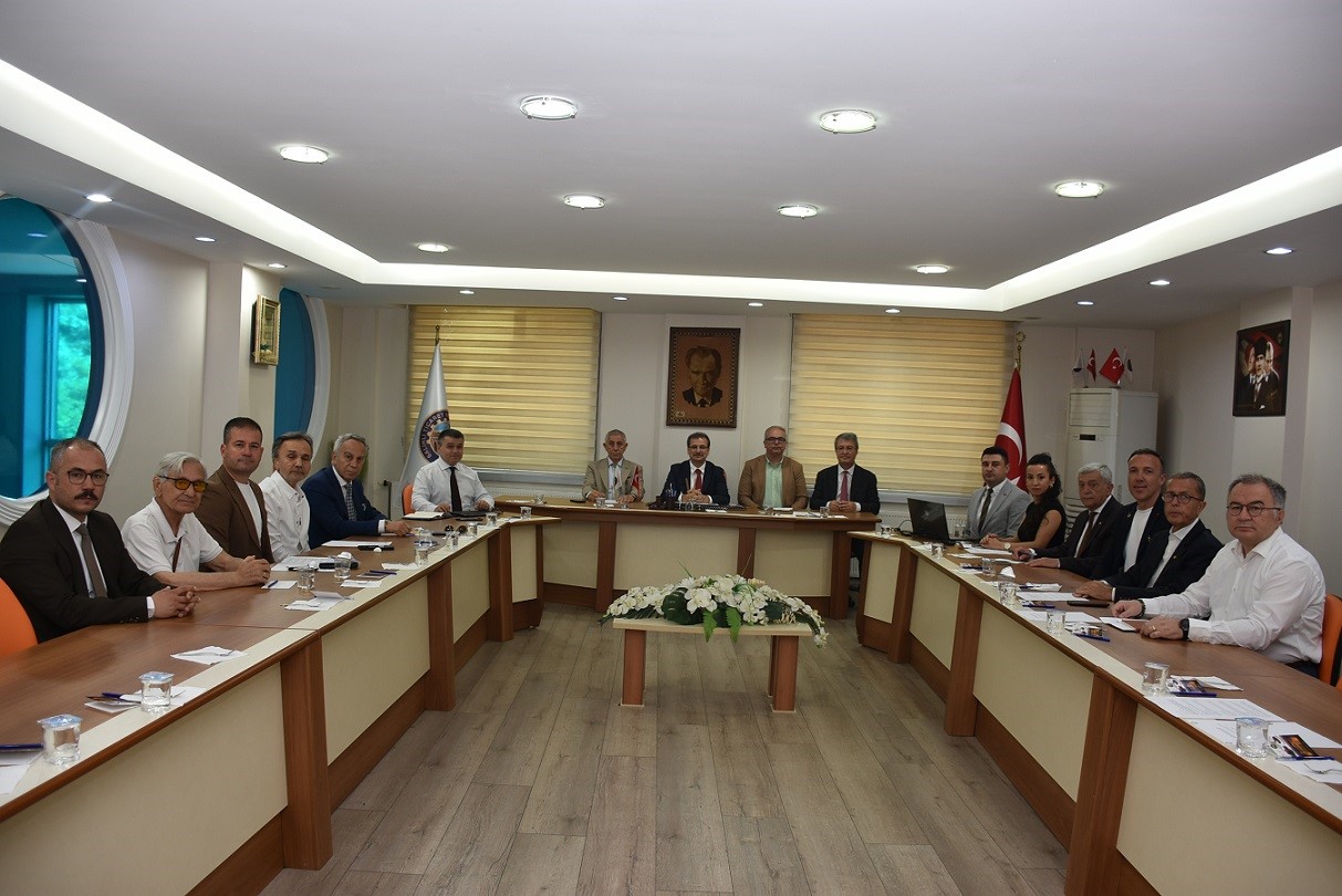 salihli-de-kultur-ve-sanat-vakfi-icin-calismalar-hizlandi