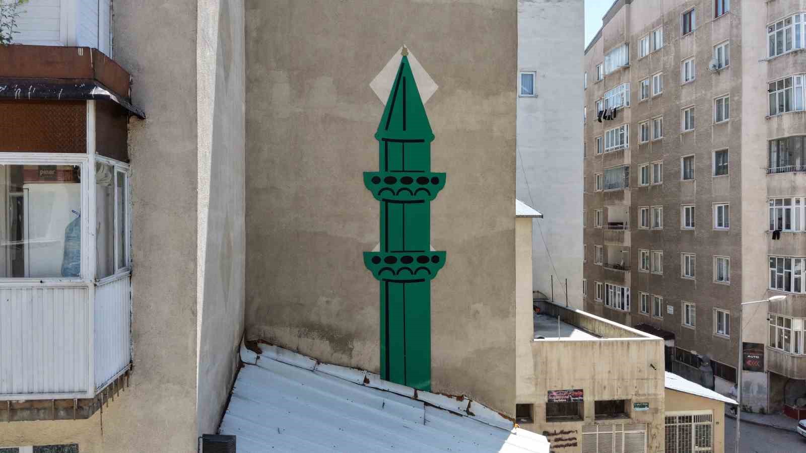 minareye-yer-bulamayinca-duvara-tasarladilar
