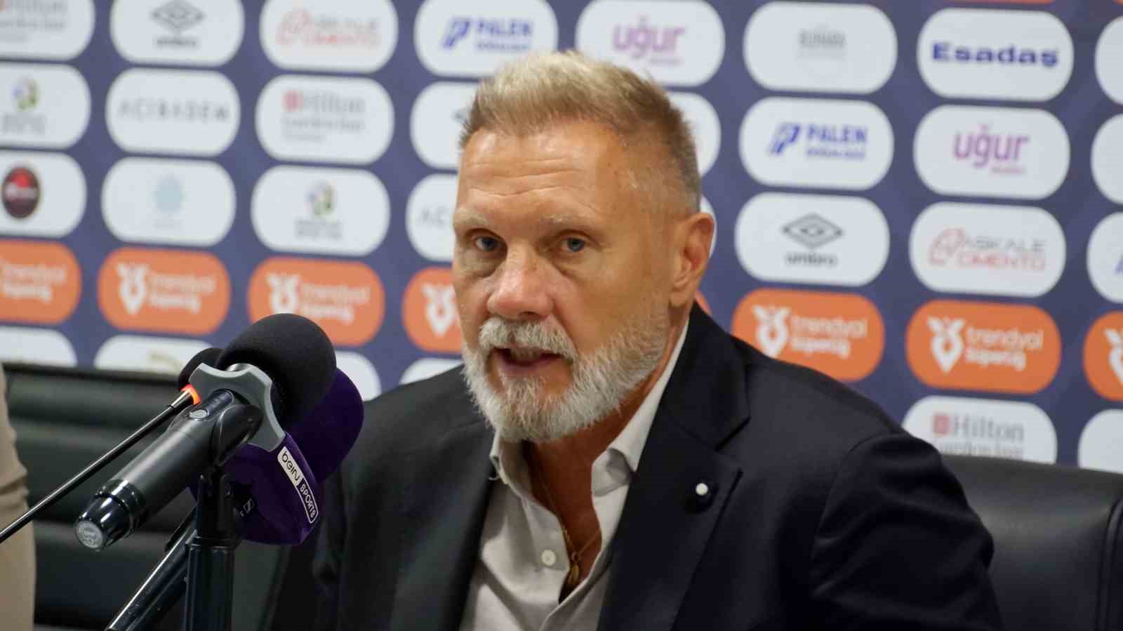 thorsten-fink-ben-takimima-kulube-ve-sehre-guveniyorum