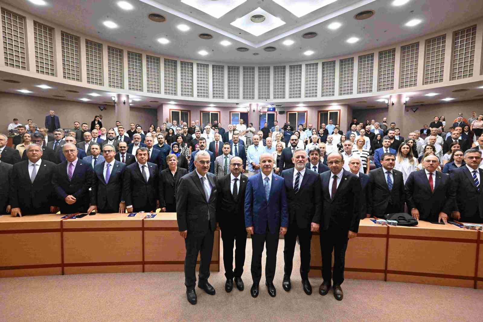 btso-ve-yok-is-birligiyle-bursa-uygulamali-egitimin-ussu-oluyor