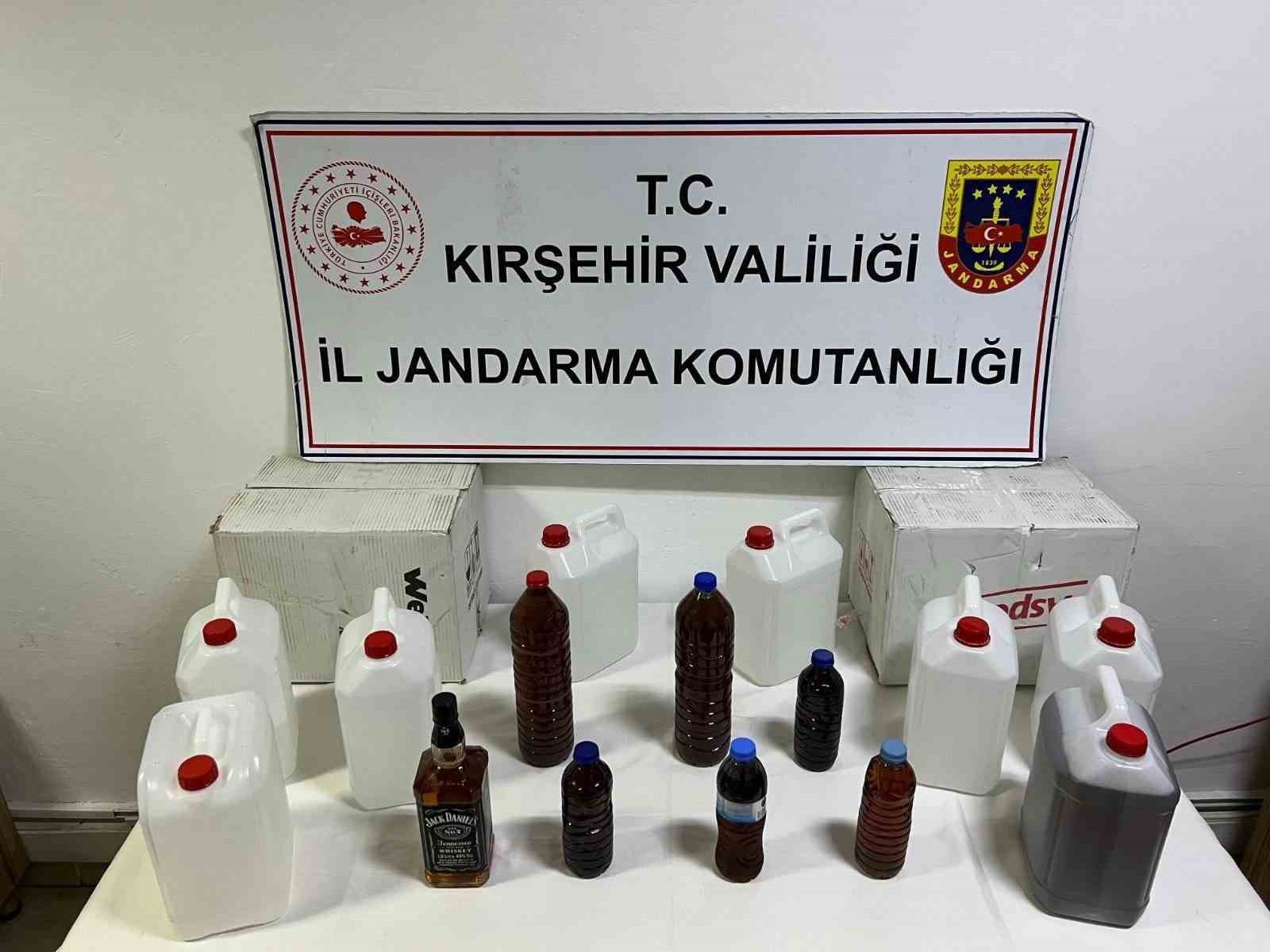 kirsehir-de-kacak-alkol-operasyonu-50-litre-kacak-icki-ele-gecirildi