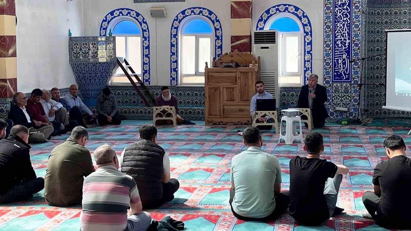 altintas-ta-kur-an-kurslarinda-gorev-alacak-personele-hizmet-ici-egitim
