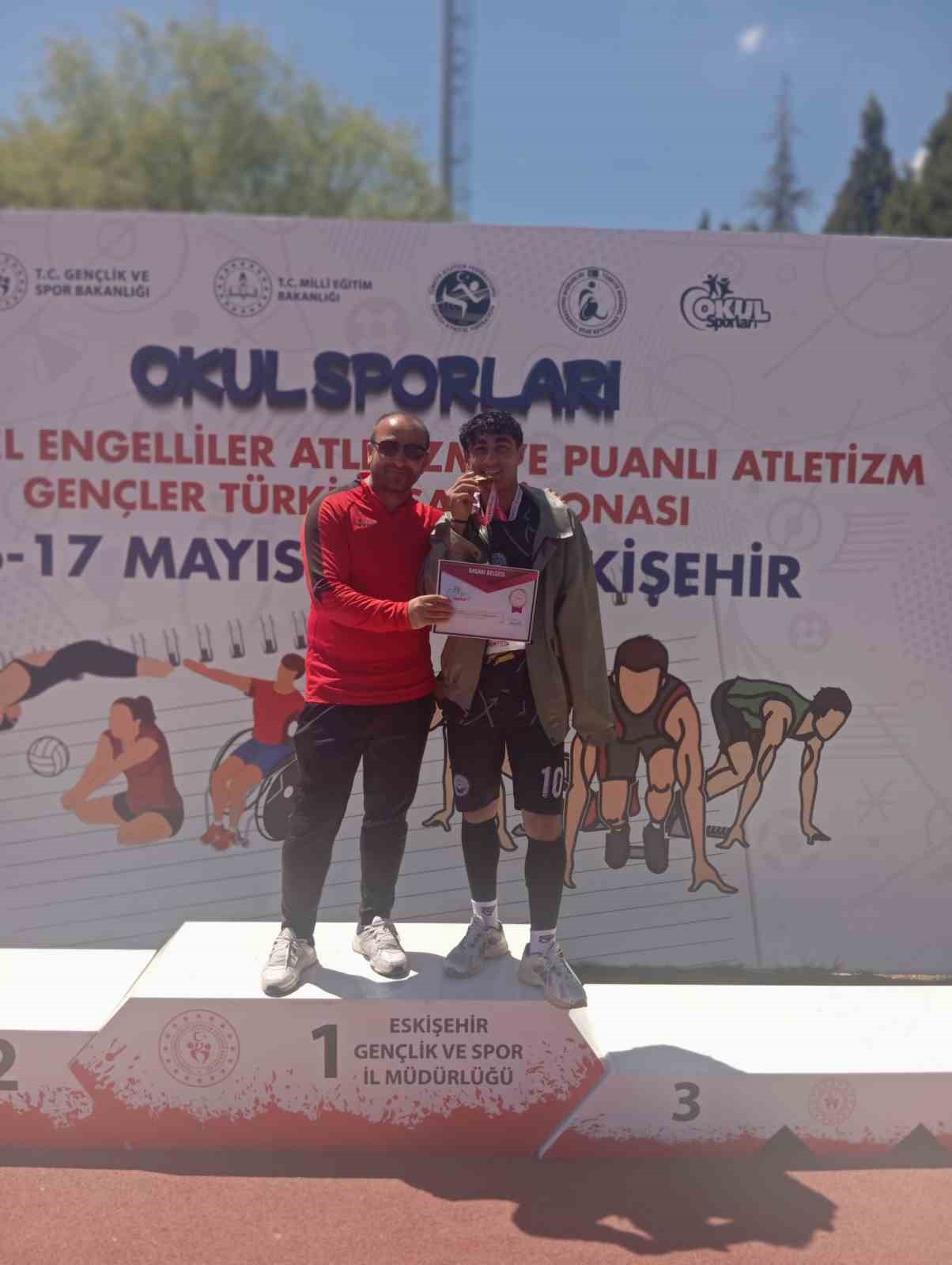 ozalpli-ferhat-cikar-turkiye-birincisi-oldu
