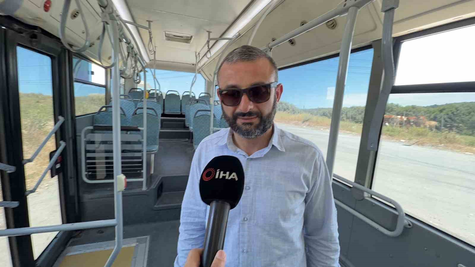 minibus-soforu-guzergahi-birakip-fenalasan-yolcuyu-hastaneye-yetistirdi