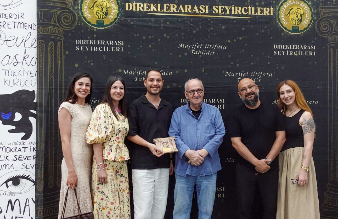 mentese-belediye-tiyatrosu-na-ensemble-odulu