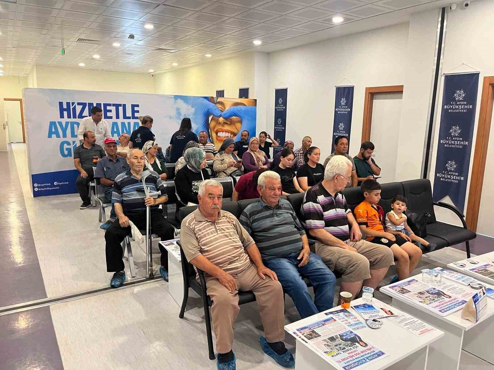 aydin-buyuksehir-belediyesi-saglik-hizmetlerini-her-gun-yuzlerce-vatandasa-ulastiriyor